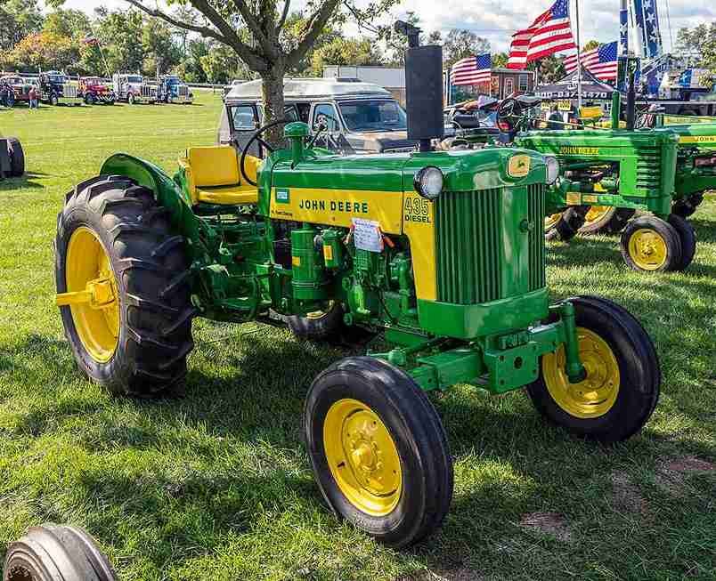 John Deere 435 DIESEL Tractor Parts Catalog Manual