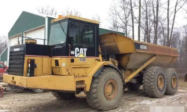 Caterpillar Cat D350E II ARTICULATED TRUCK