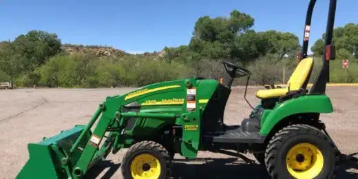 John Deere 2305 Compact Utility Tractor Operators Manual