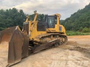 Komatsu D275Ax-5E0 Bulldozer Field Service Manual