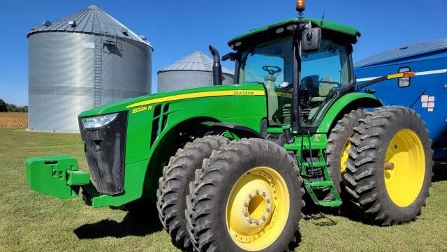 John deere 8235r tractors service repair technical manual