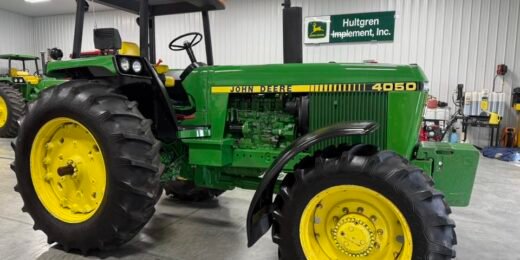 John Deere 4050, 4250, 4450 Tractors Parts Catalog Manual (pub No. Pc1901)