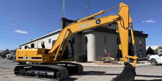 John Deere 690E LC Crawler Excavators Operation and Test Manual TM1508