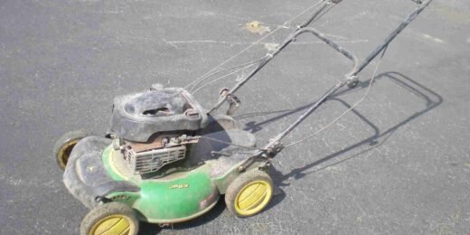 John Deere Js60h, Js61, Js63, Js63c Walk-behind Rotary Mowers Operators Manual