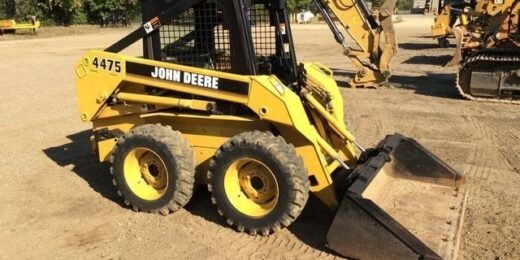 John Deere 4475 & 5575 Skid Steer Loaders