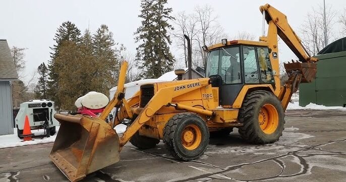 John Deere 710C Backhoe Loaders