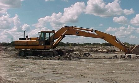 John Deere 890A Excavator