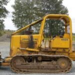 John Deere 450E Crawler Dozer Operation and Test Manual John Deere 450E, 455E Operation and Test Manual