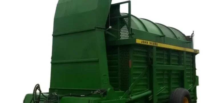John Deere 200 and 300 Stack Wagons Technical Manual John Deere 200 and 300 Stack Wagons Technical Manual TM1110