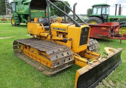John Deere 350B Crawler Tractor Service Manual TM1032 John Deere 350B Crawler Tractor Service Manual TM1032
